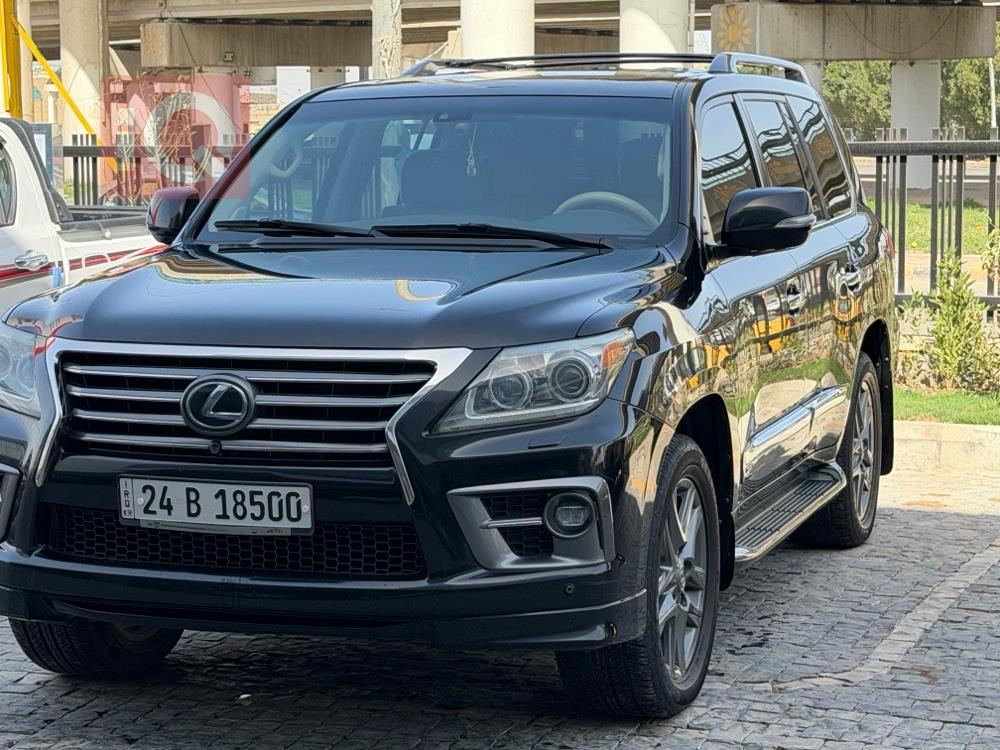 Lexus LX